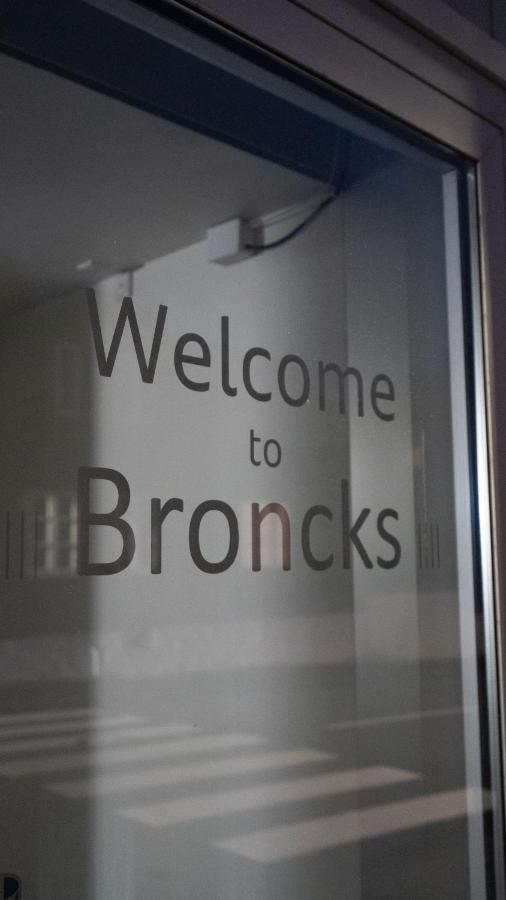 Broncks Apartment 5 - Modern 2-Bedroom In The Heart Of Tórshavn Exterior foto